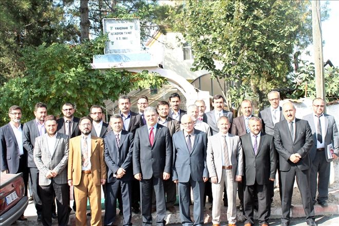 Camiler Müslümanların kutsal mabetleridir