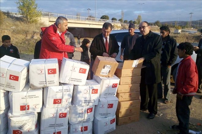Kızılay mültecilerin yanında