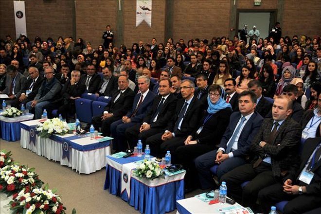 Hepimiz ahlaktan ve güzellikten yanayız
