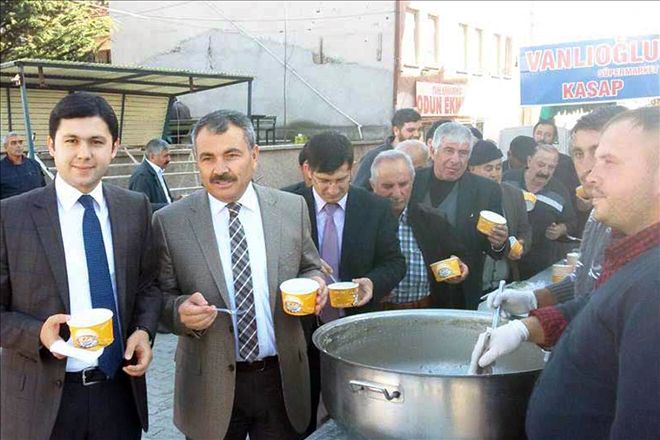 Balışeyh´te aşure ikramı