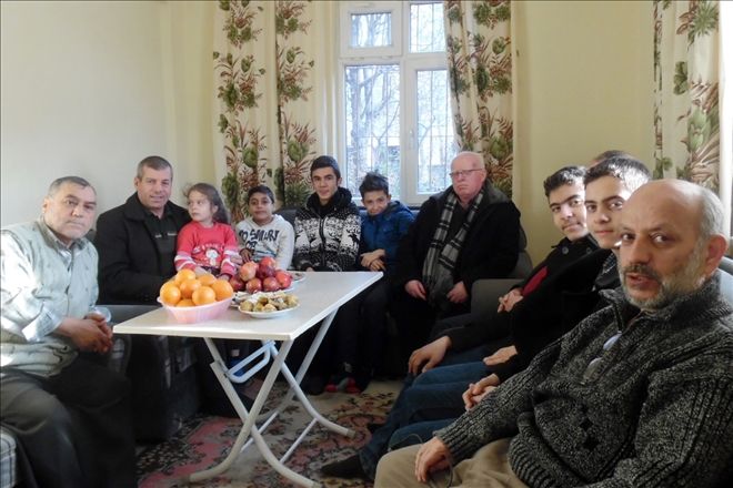Gençlerden Iraklı aileye destek