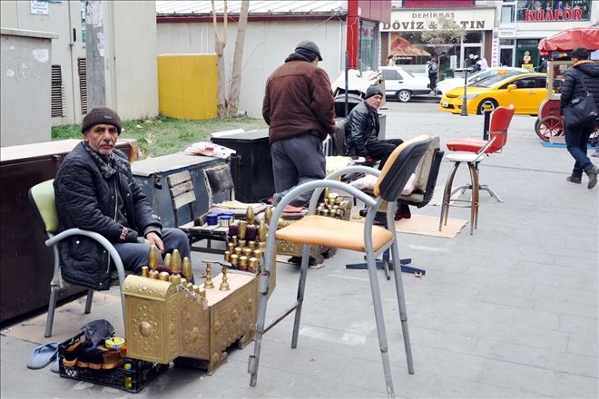 Ayakkabı Boyacıları Lostra Salonu istiyor