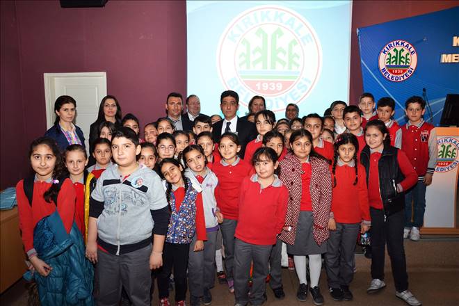 Belediye kapılarını öğrencilere açtı
