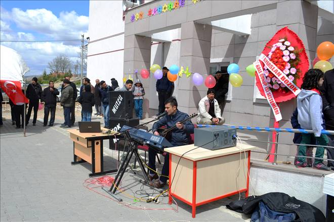 Sazlı sözlü 23 Nisan