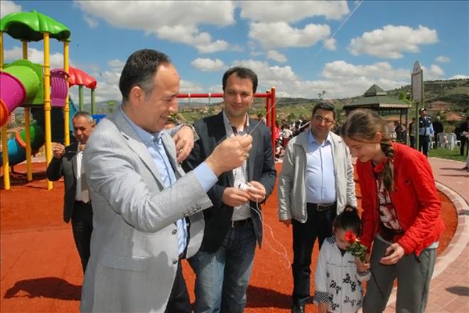 Mutluluklarını göklere çıkardılar 