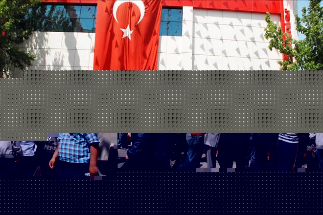 Gülenler yatırımda sınır tanımıyor 