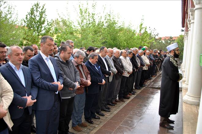 Tanrıverdi son yolculuğuna uğurlandı