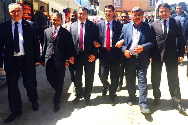 Bizimle yürü Çelebi