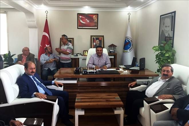 Köksal ve Can teşekkür turuna çıktı
