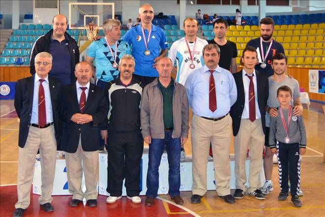 Veteranlar Masa Tenisi turnuvası sona erdi