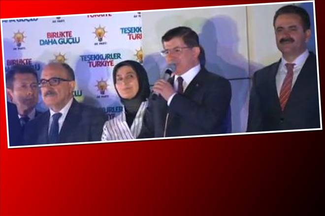 Atalay yine balkonda!