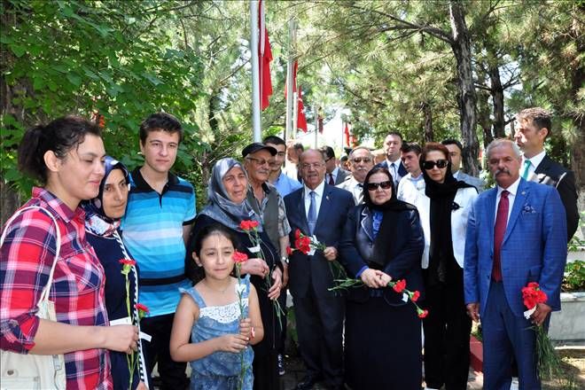 Huzurumuzu onlara borçluyuz