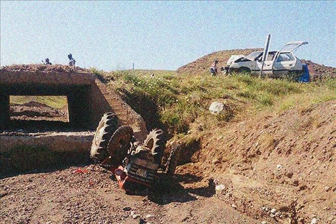 Otomobille traktör çarpıştı: 1 ölü, 3 yaralı