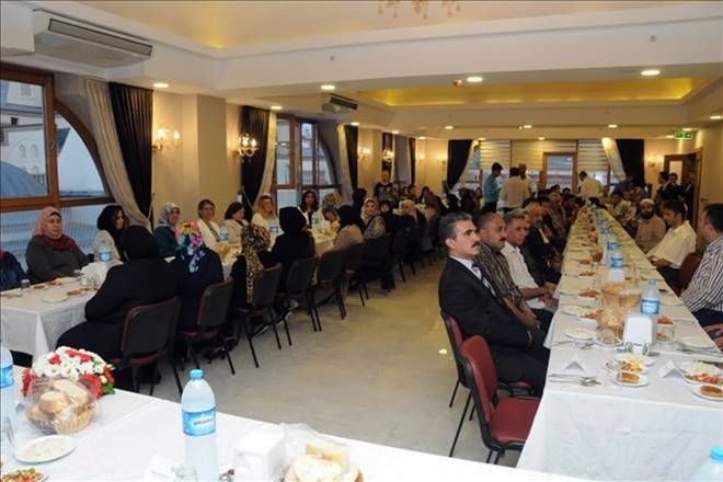 Mültecilerle ?Kardeşlik iftarı?