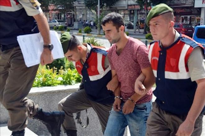 Zorla tutulduğu evden kaçan kız ailesine teslim edildi