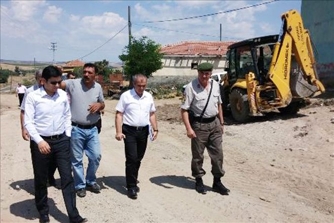 Kaymakam Yıldırım köyleri geziyor