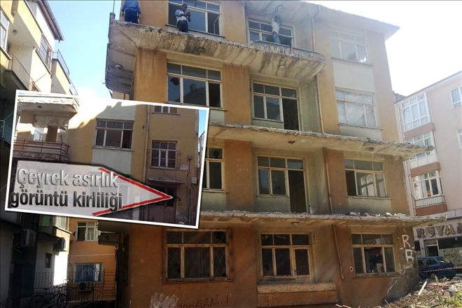 Metruk bina, başa bela