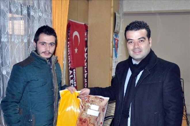 Saygılı´dan gazetecilere mont