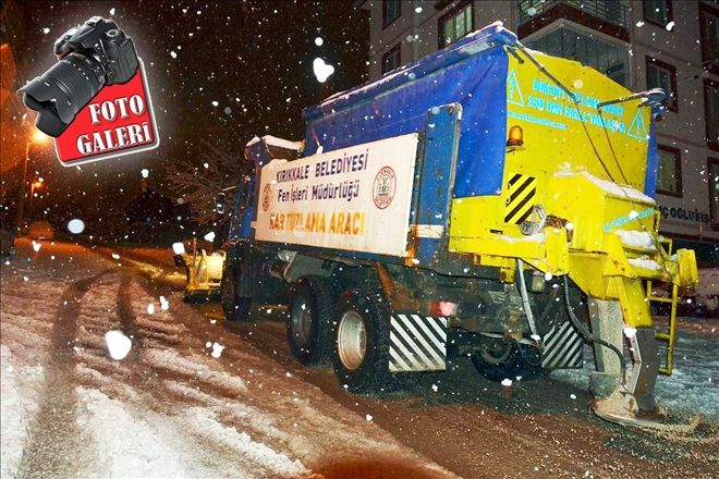 Belediye gece mesaisi yaptı