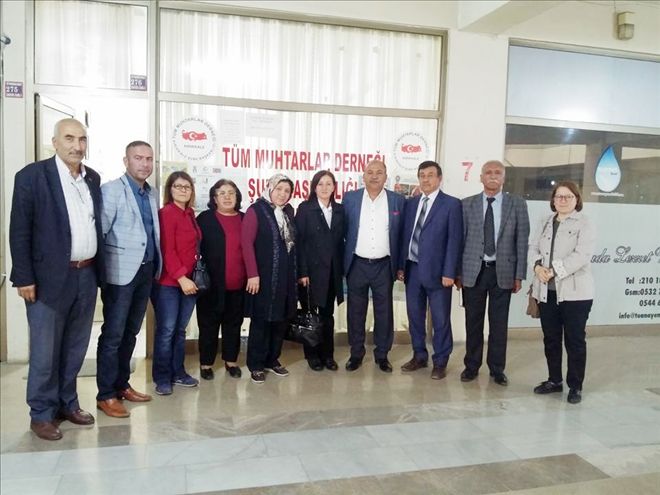 CHP´li Hanımlar Muhtarlar Derneğini ziyaret etti