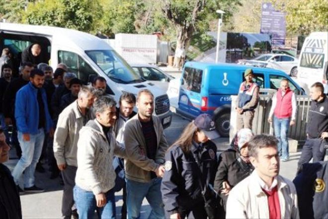 FETÖ´cü öğretmenler adliyeye sevk edildi