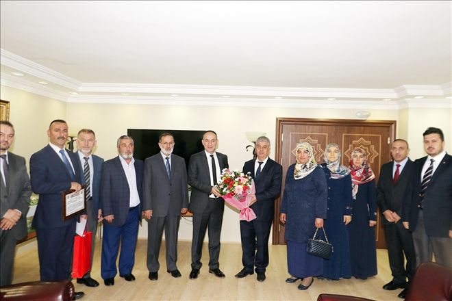 Camiler en kutsal, en yüce mabedimiz
