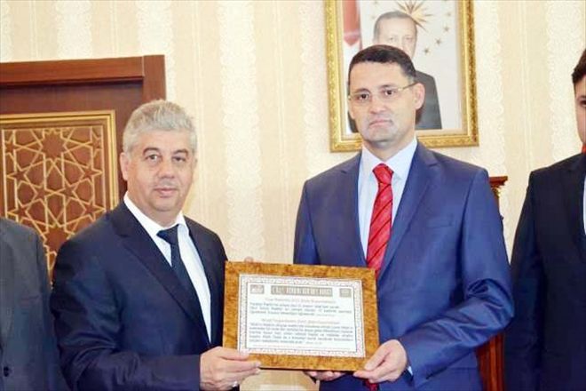 İl Müftüsü Bekir Gerek, Vali Haktankaçmaz´ı ziyaret etti