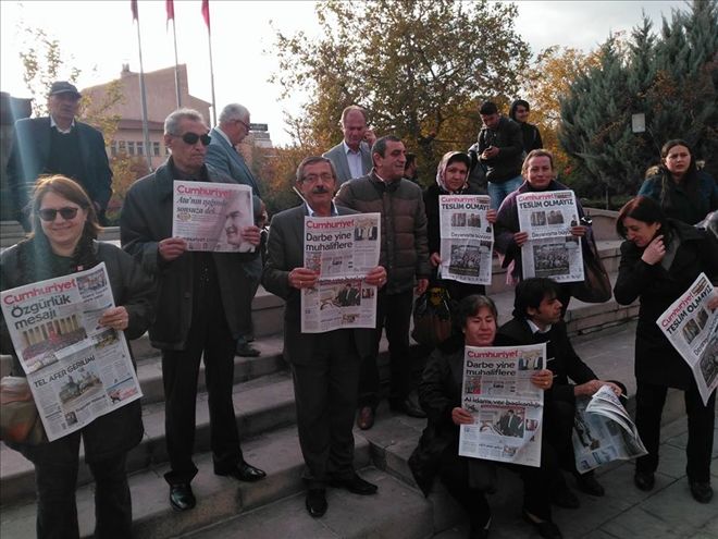 İnadına Cumhuriyet!