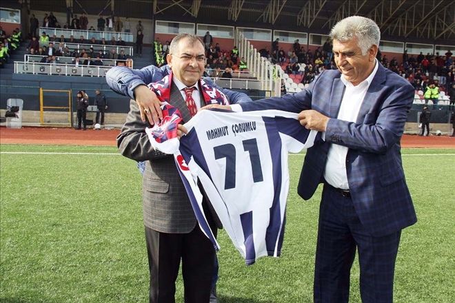 Çorumlu´ya Kırıkkalespor hediyesi