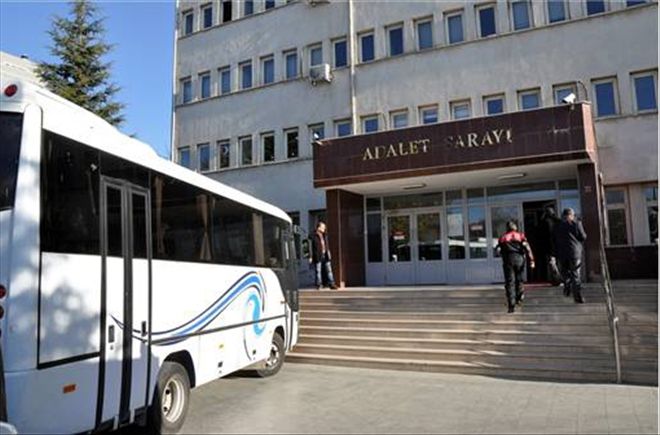 Adliye´de intihar girişimi!