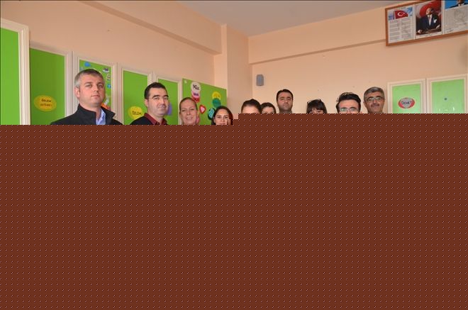 Aydınlık nesiller için özveriyle çalışıyorlar
