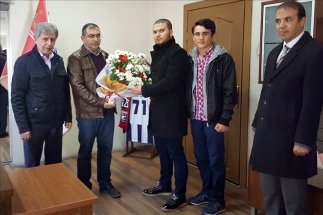 Polisimizin yanındayız