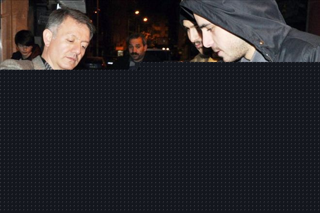 AKÇED süt ve hurma dağıttı