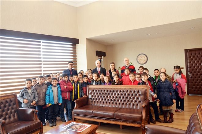 Minik Öğrencilerden Üniversiteyi Ziyaret