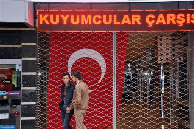 Kuyumculardan en anlamlı protesto