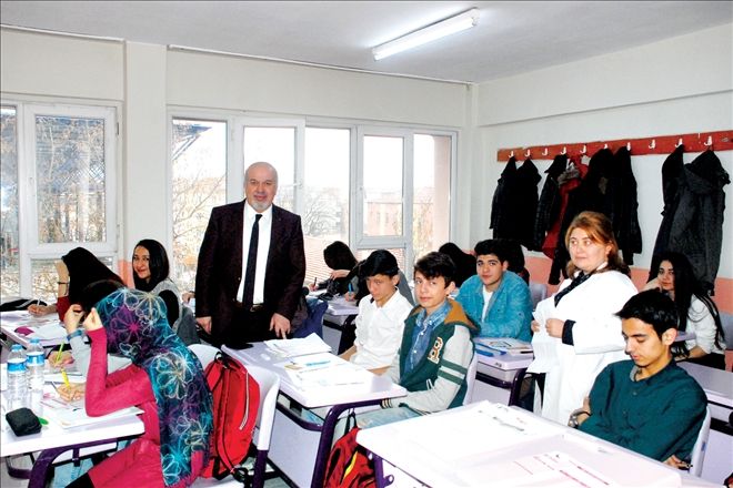 Bursluluk Sınavına Büyük İlgi