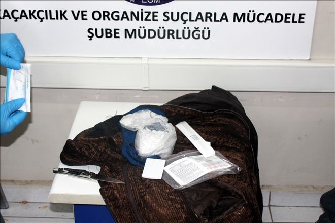 Pardösüden 150 bin lira değerinde uyuşturucu çıktı
