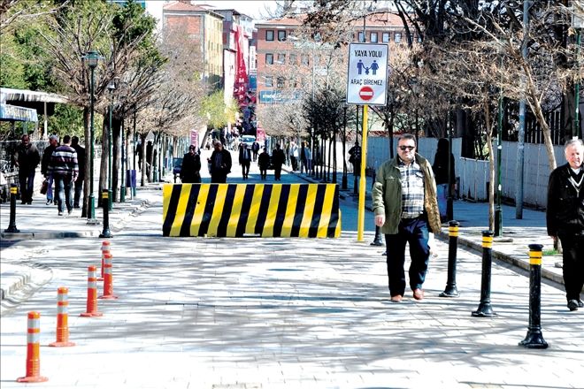 Aracını sevgi yoluna park etmek isteyene kapak olsun
