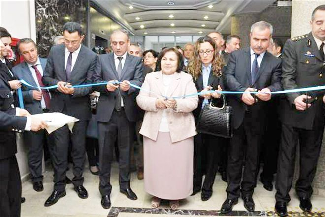 Polis halkın can ve mal güvenliği için var