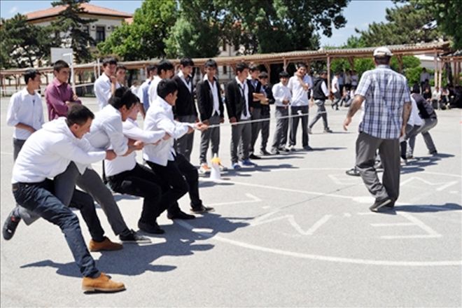 Birlik ve beraberliğin pekiştiği gençlik şöleni