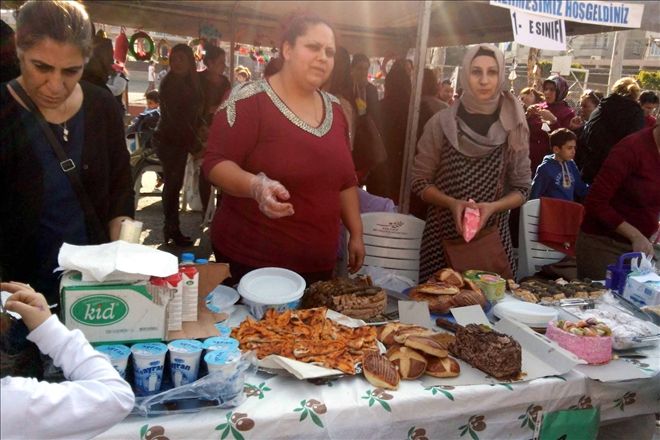 İlkokul öğrencilerinden okula destek kermesi