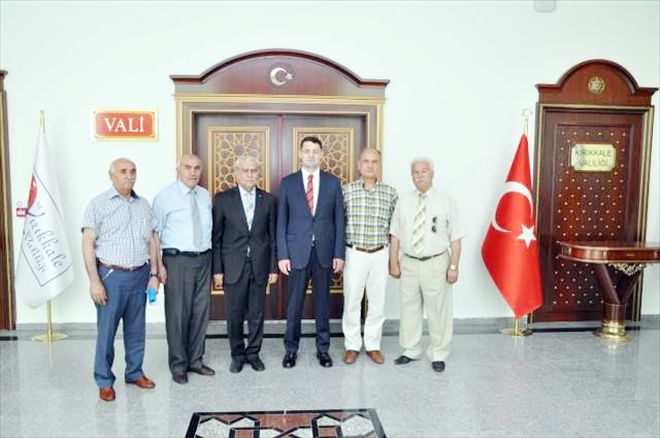 Emekliler´den valiye hayırlı olsun ziyareti