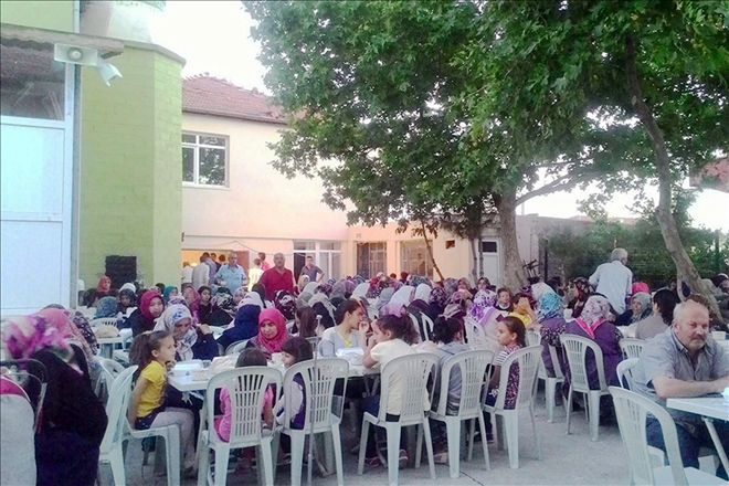 İftarlar, kardeşlik duygularımız pekiştiriyor