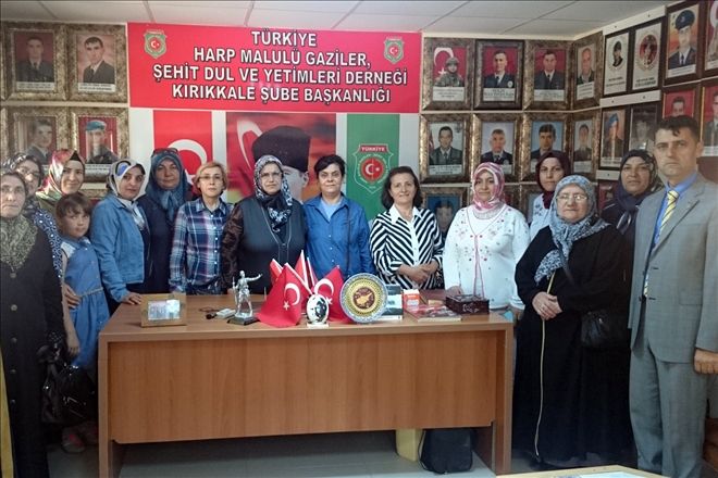 Protokol Eşleri Şehit ve Gazi Ailelerini Ziyaret Etti