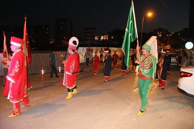 Mehter Takımından demokrasi yürüyüşü