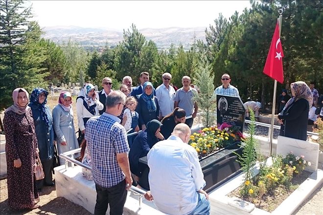 Şehit polis memurumuz Sivri, dualarla anıldı