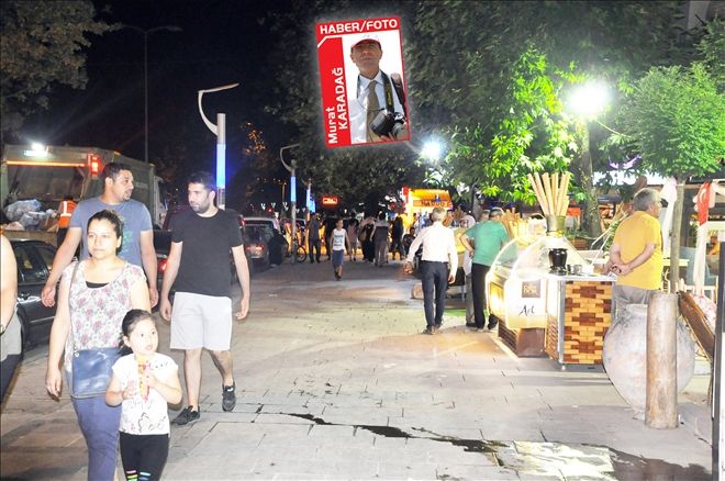 Darbe, Bulvar esnafını vurdu