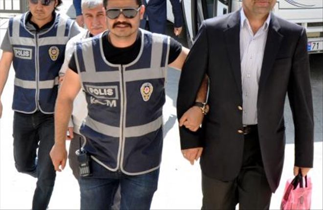 Her yeri FETÖ´cüler sarmış