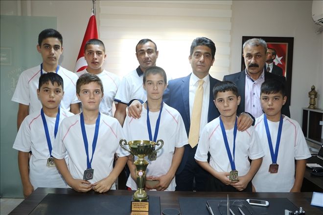 Kırıkkalegücü Boks Takımı madalyalarla döndü