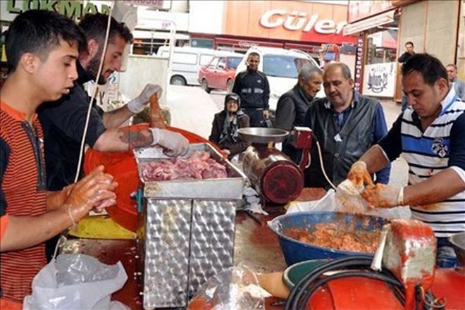 Sokakta kıyma çektirmeyin!